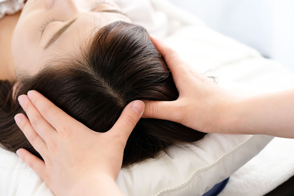 Benefits of scalp massage for hair health